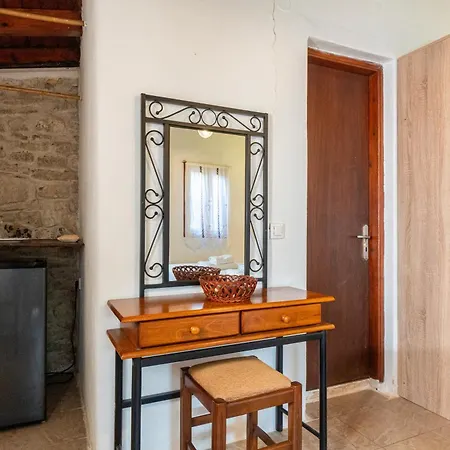 Adamantia Double D2 Gaios